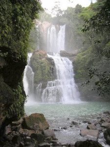 nauyaca waterfall costa rica